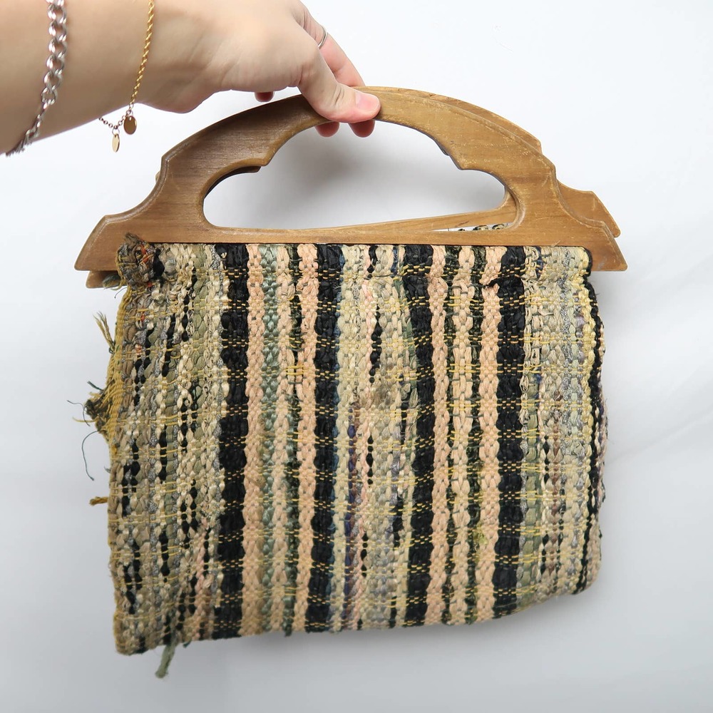 Vintage 70s tan and black stripe woven wooden handle handbag purse
